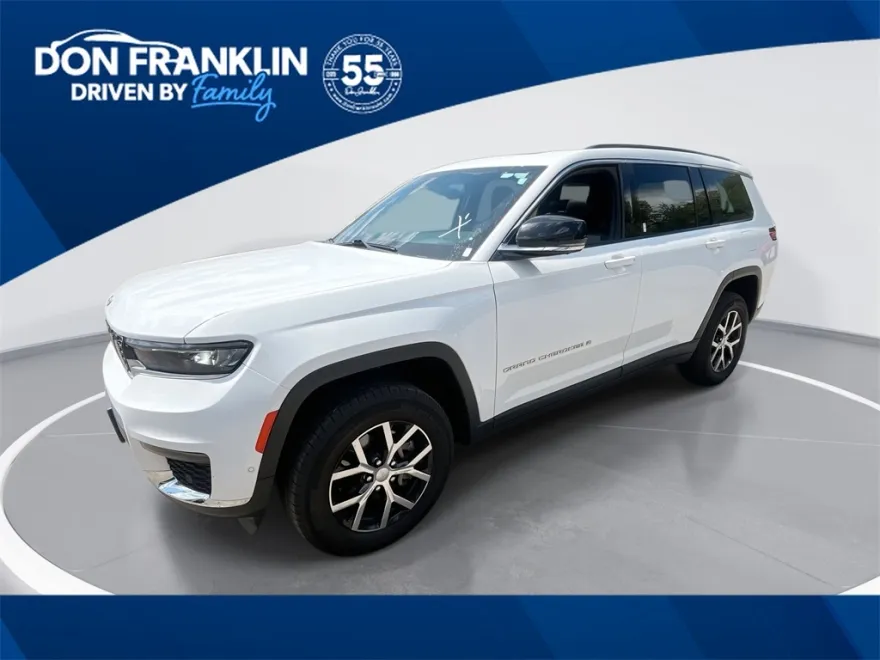 2024 Jeep Grand Cherokee Limited photo 1