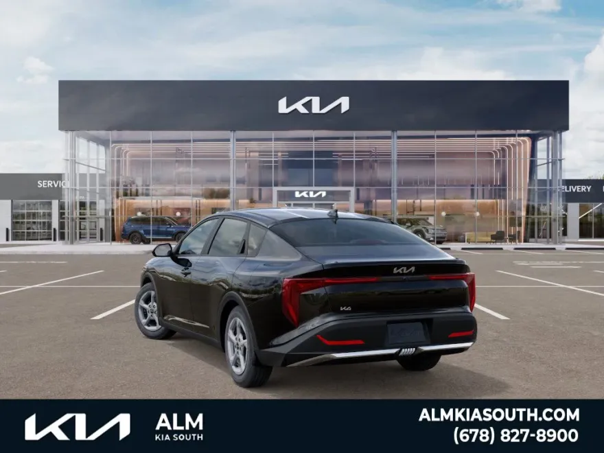 2025 Kia K4 LXS photo 1