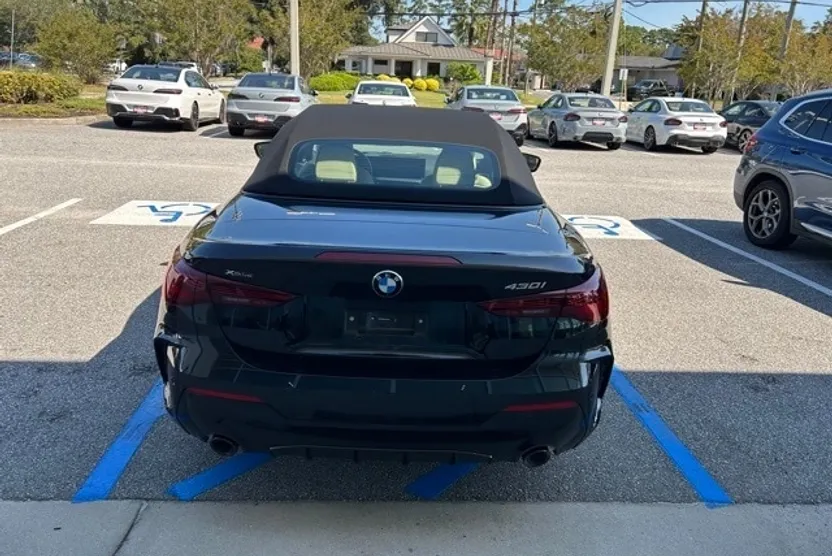 2025 Bmw 430i xDrive Convertible photo 1
