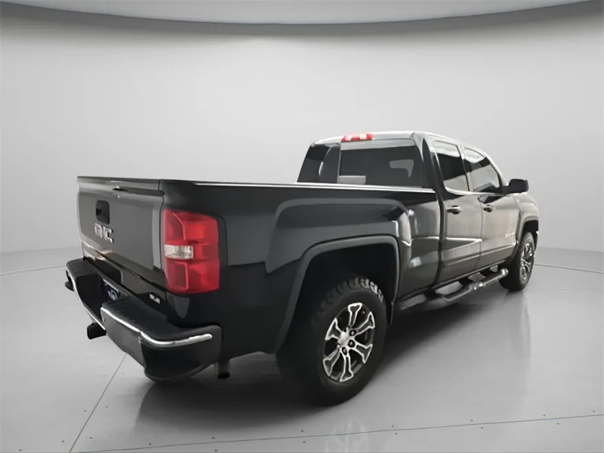 2015 Gmc Sierra 1500 SLE photo 1