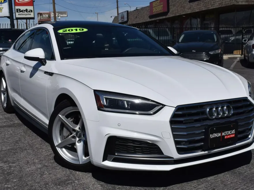 2019 Audi A5 Premium Plus photo 1