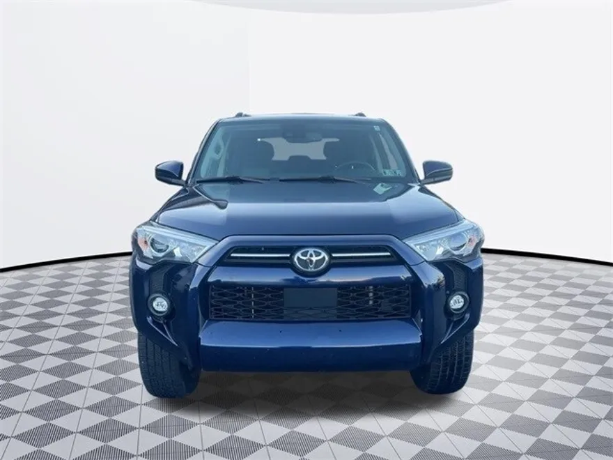 2022 Toyota 4Runner SR5 photo 1