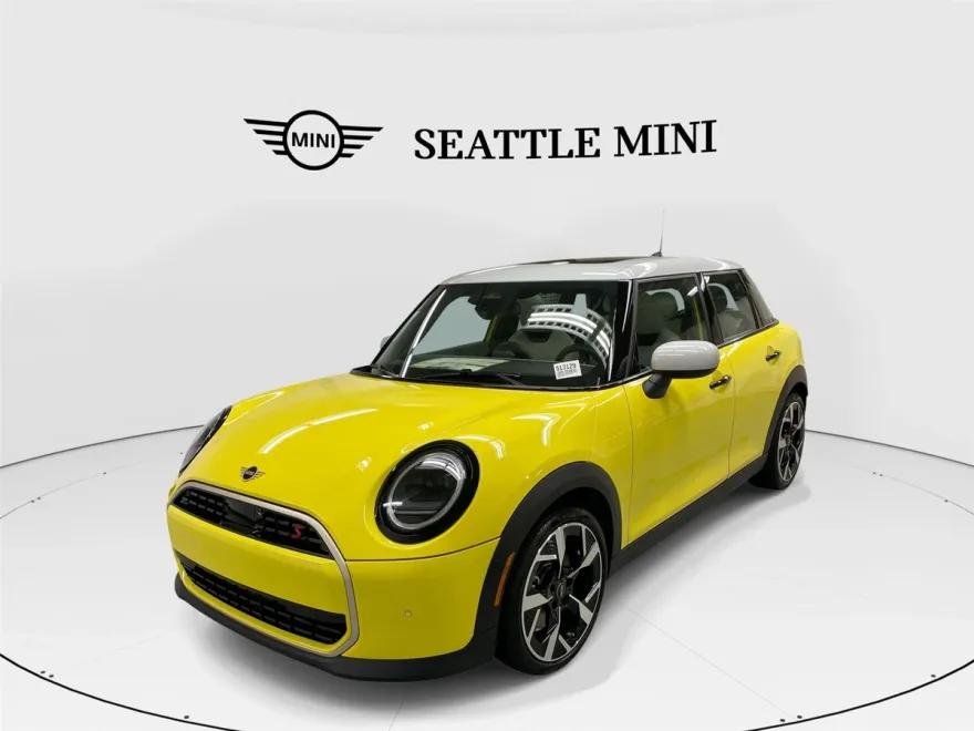 2025 Mini Cooper 4 Door Hardtop Signature photo 1