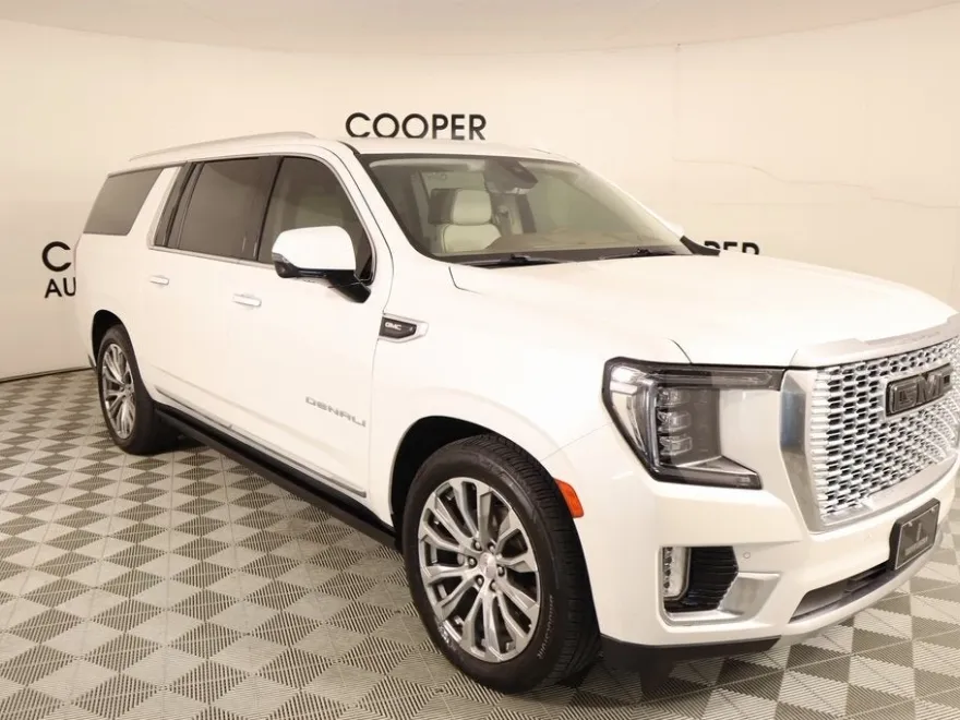 2021 Gmc Yukon XL Denali photo 1
