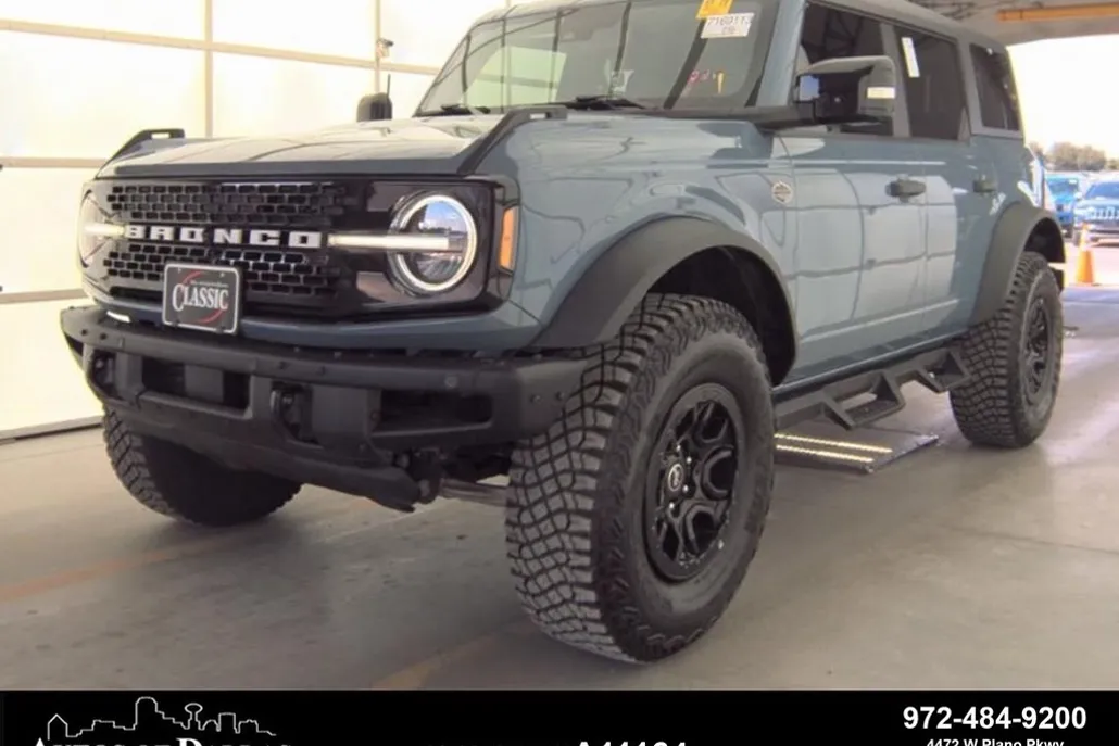 2024 Ford Bronco Wildtrak photo 1