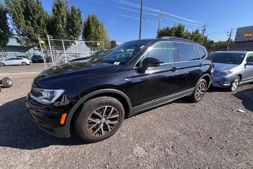 2019 Volkswagen Tiguan SE photo 1