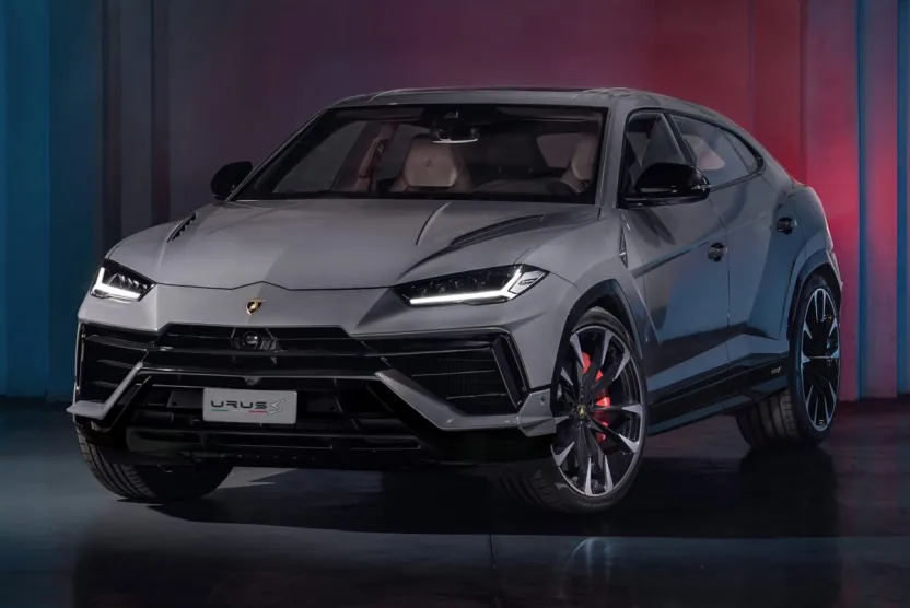 2023 Lamborghini Urus S photo 1