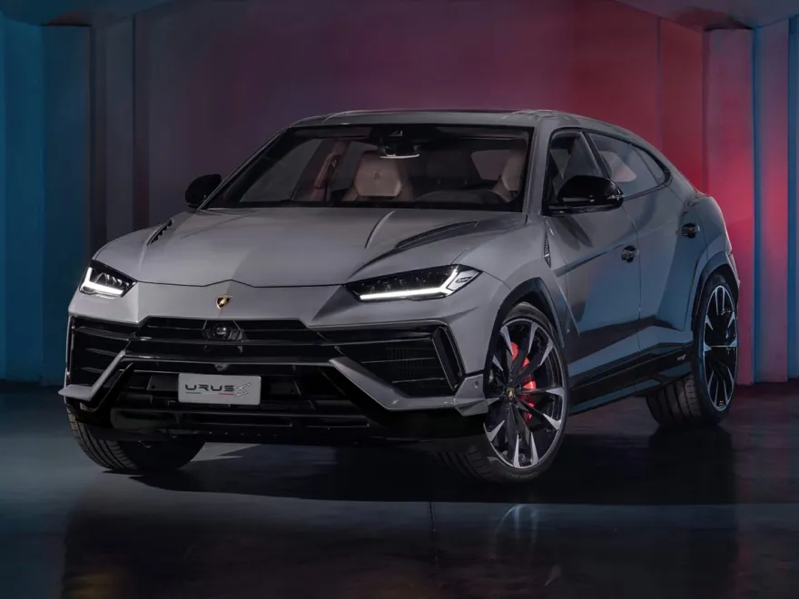 2023 Lamborghini Urus S photo 1