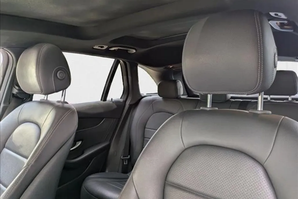 2020 Mercedes Benz GLC 300 photo 1