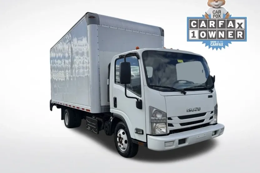 2018 Isuzu NPR photo 1