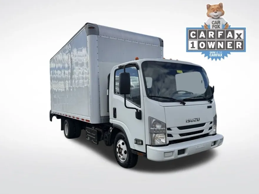 2018 Isuzu NPR photo 1
