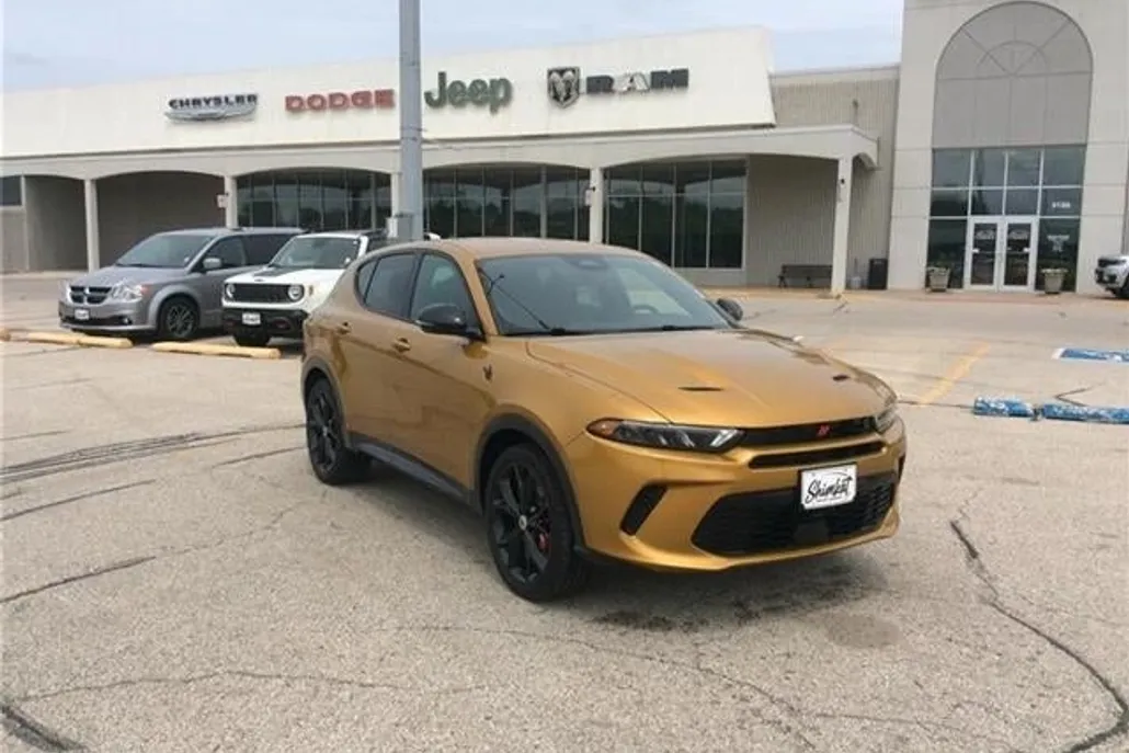 2024 Dodge Hornet R/T photo 1