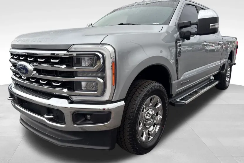 2023 Ford F-350 photo 1