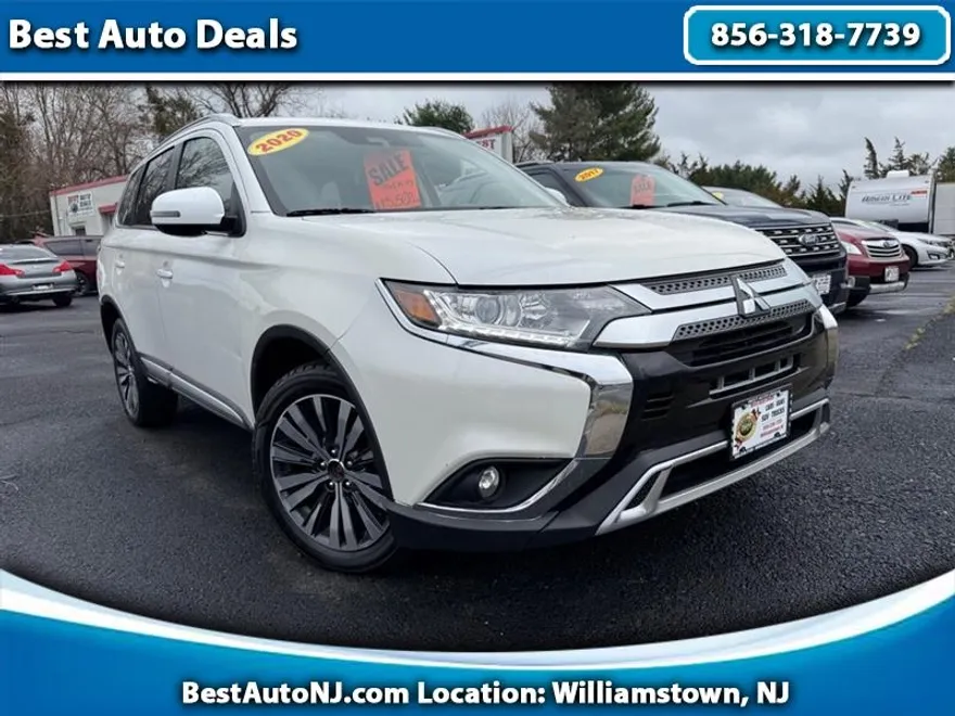 2020 Mitsubishi Outlander SE photo 1