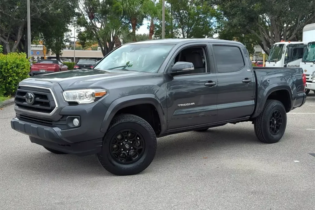 2022 Toyota Tacoma SR5 Double Cab V6 photo 1