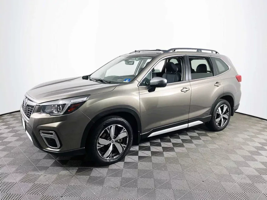 2020 Subaru Forester Touring photo 1