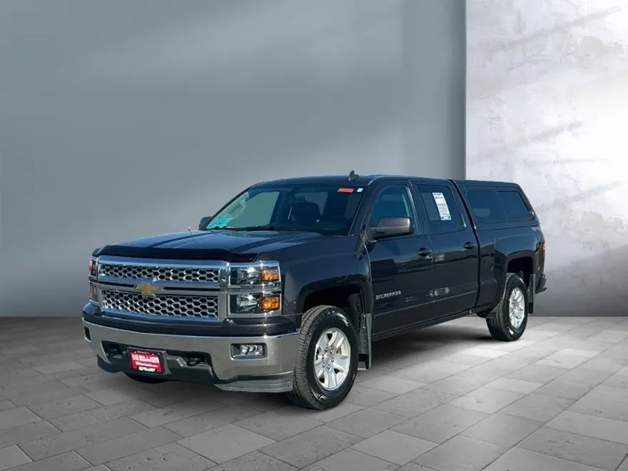 2015 Chevrolet Silverado 1500 LT photo 1
