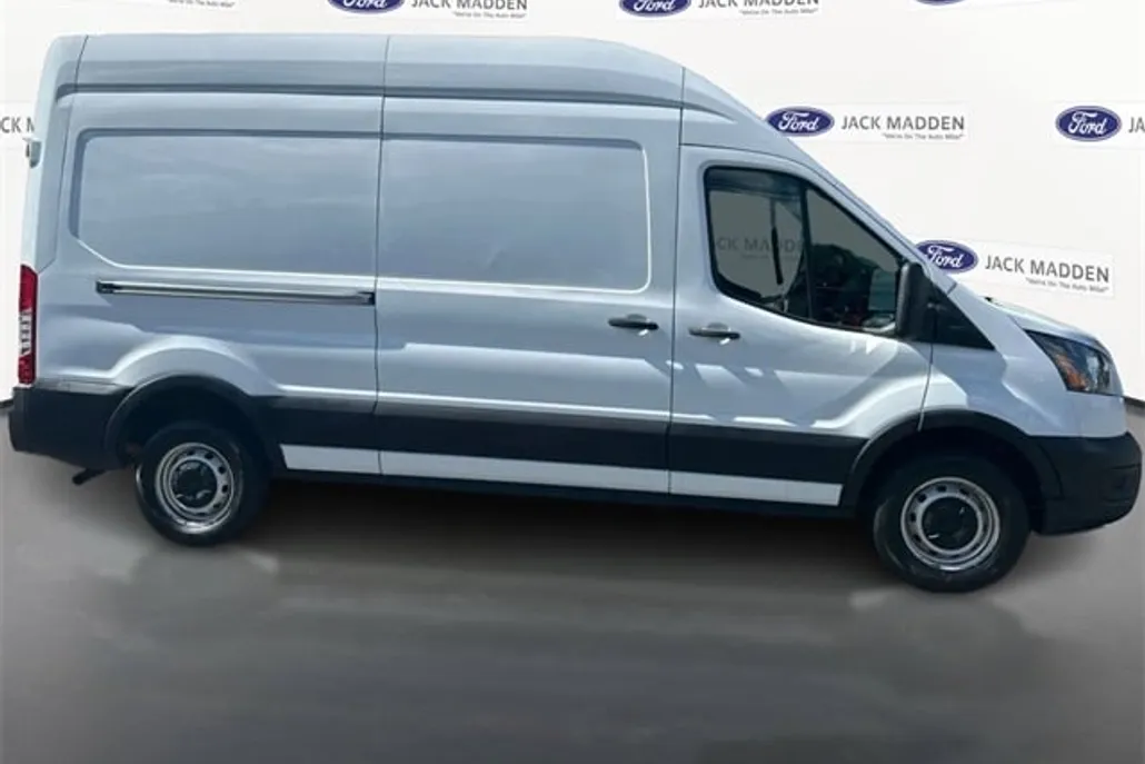 2021 Ford Transit photo 1
