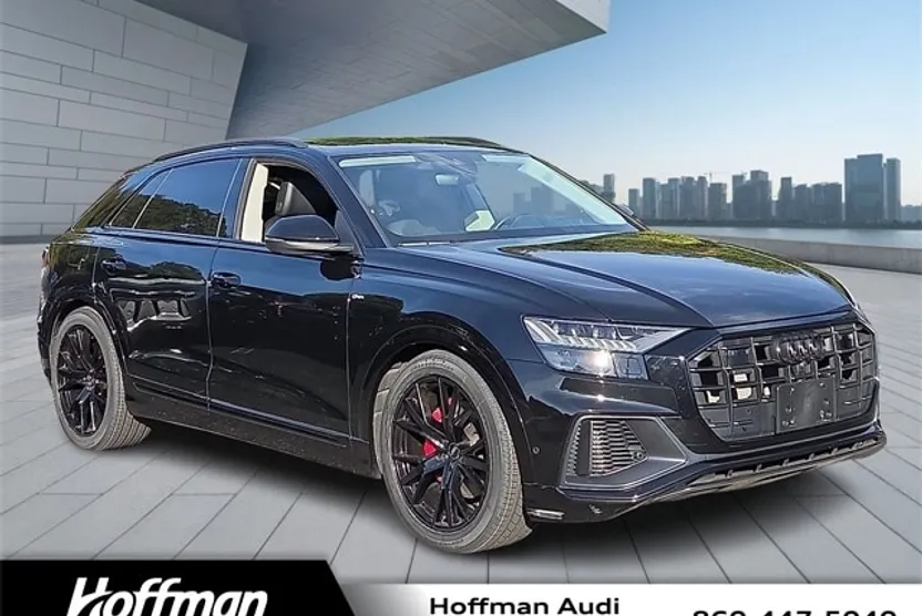 2023 Audi Q8 55 Prestige photo 1