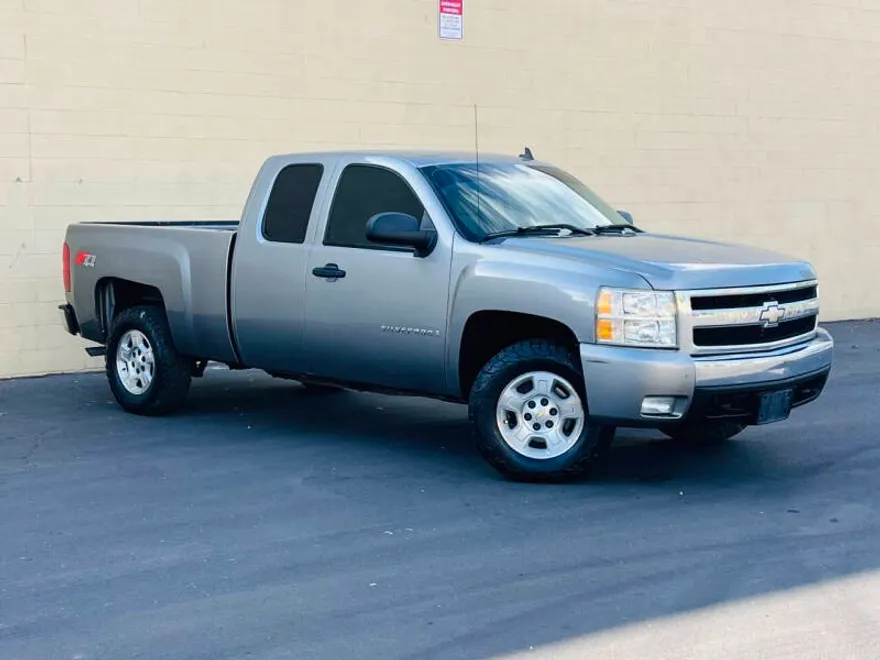 2008 Chevrolet Silverado 1500 LT1 photo 1