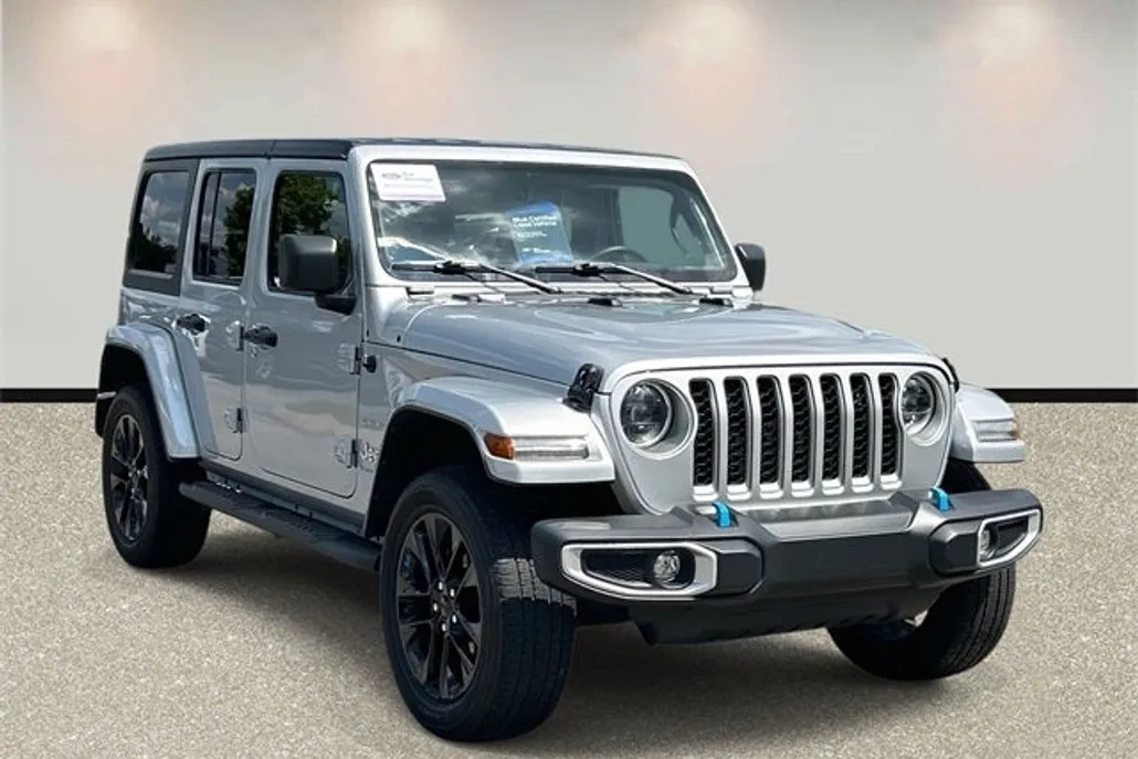 2023 Jeep Wrangler Sahara 4xe photo 1
