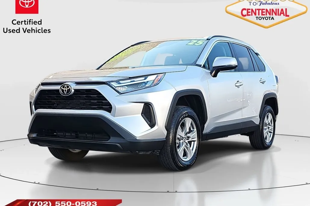 2025 Toyota RAV4 Hybrid XLE photo 1