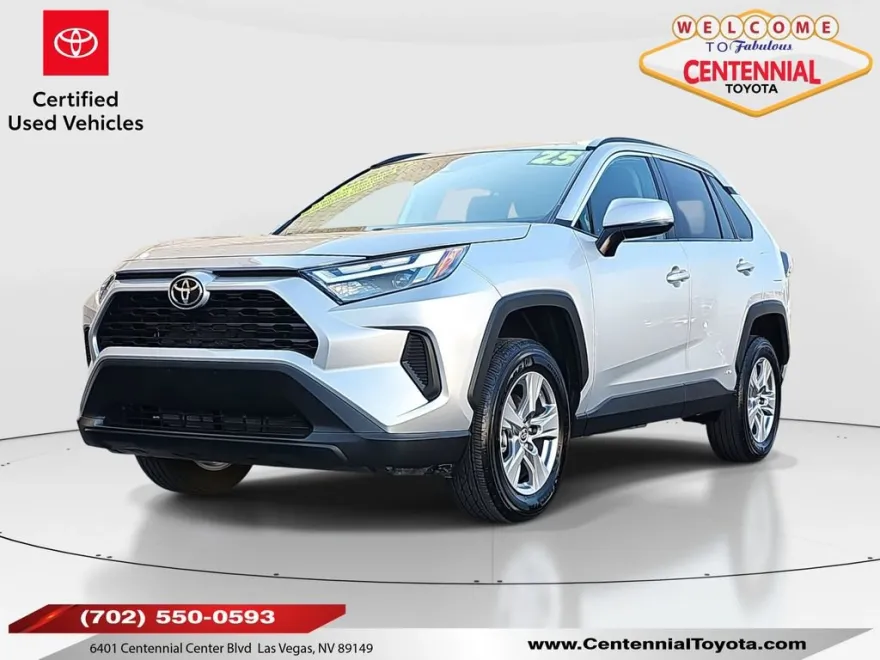 2025 Toyota RAV4 Hybrid XLE photo 1