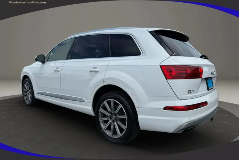 2019 Audi Q7 45 Premium Plus photo 1