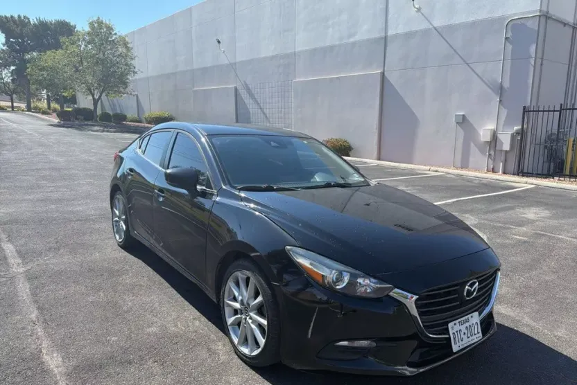 2017 Mazda Mazda3 Touring photo 1