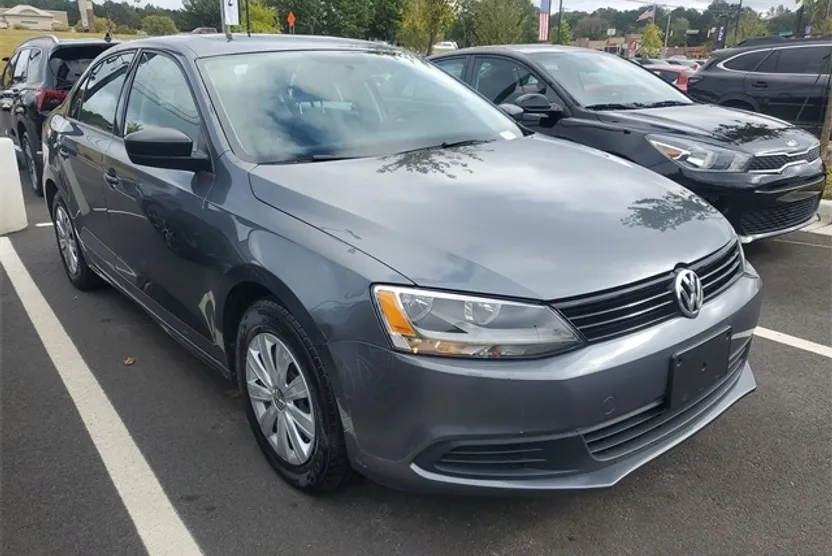 2013 Volkswagen Jetta 2.0 Base photo 1