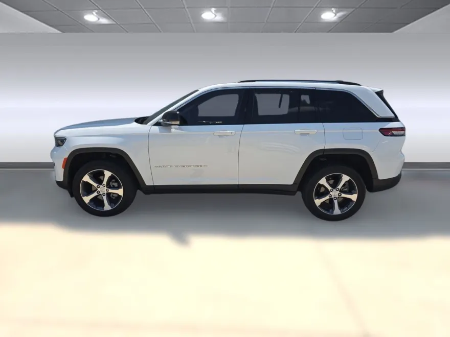 2023 Jeep Grand Cherokee Limited photo 1