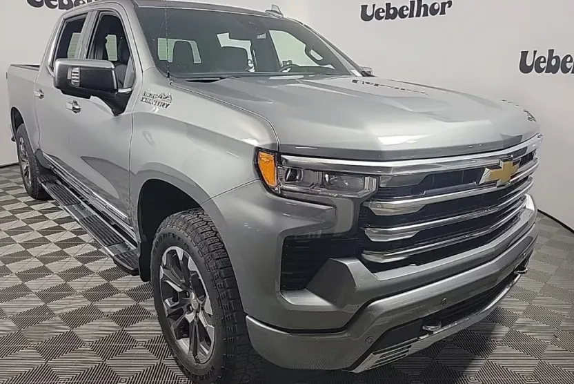 2026 Chevrolet Silverado 1500 High Country photo 1
