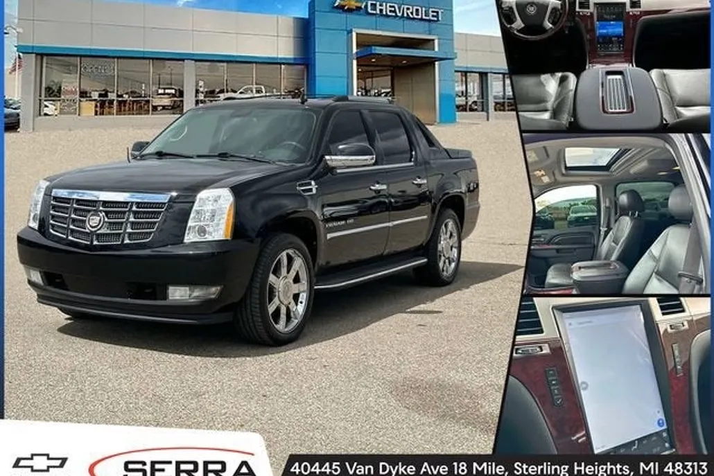 2012 Cadillac Escalade EXT Luxury photo 1