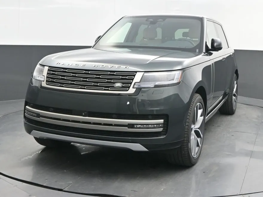 2025 Land Rover Range Rover SE photo 1