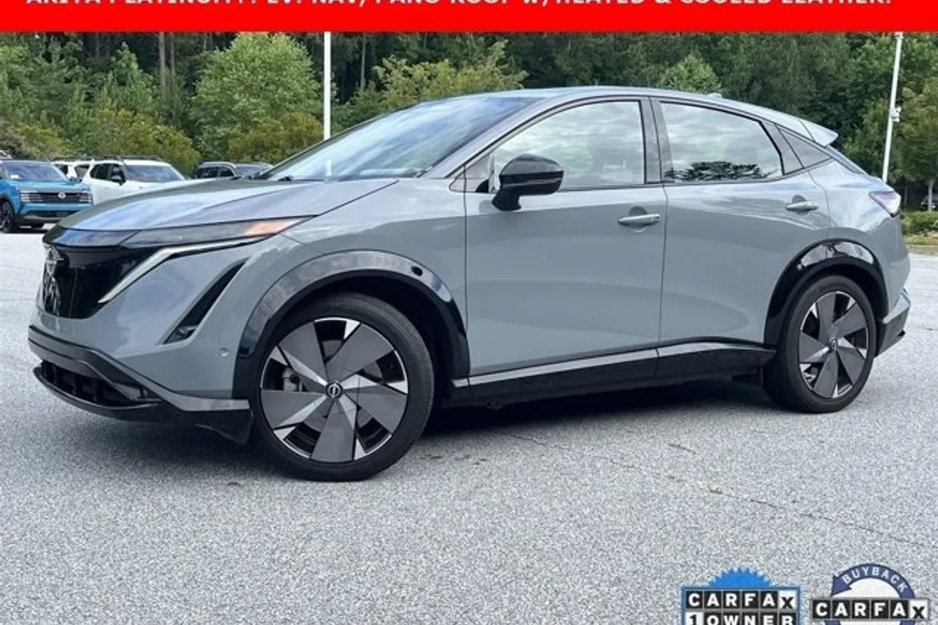 2024 Nissan ARIYA Platinum photo 1