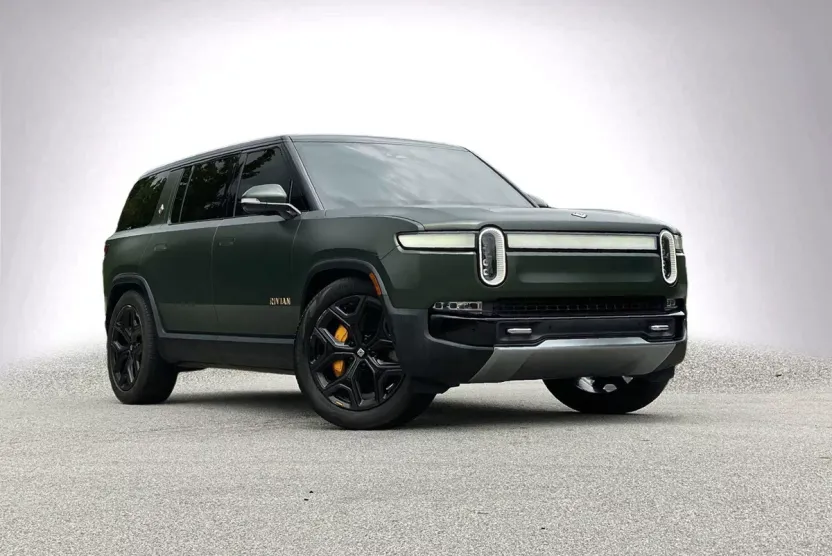 2023 Rivian R1S Adventure photo 1