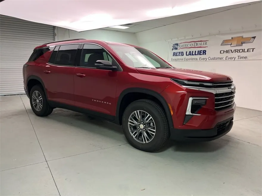2026 Chevrolet Traverse photo 1