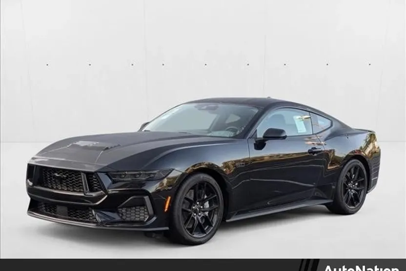 2025 Ford Mustang GT photo 1