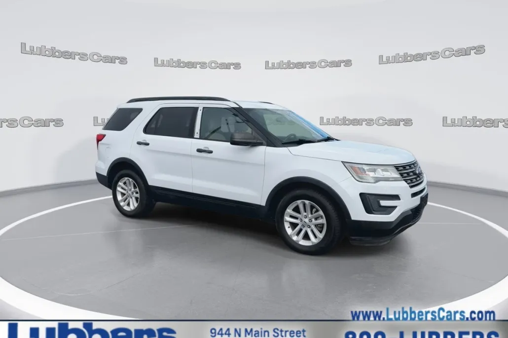 2017 Ford Explorer Base photo 1