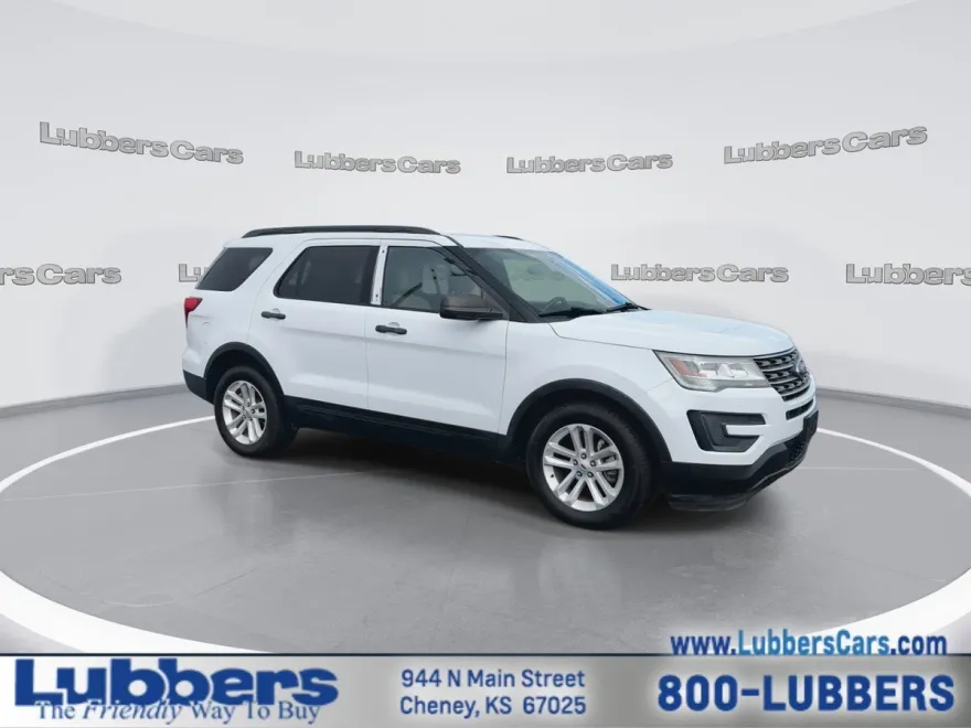 2017 Ford Explorer Base photo 1