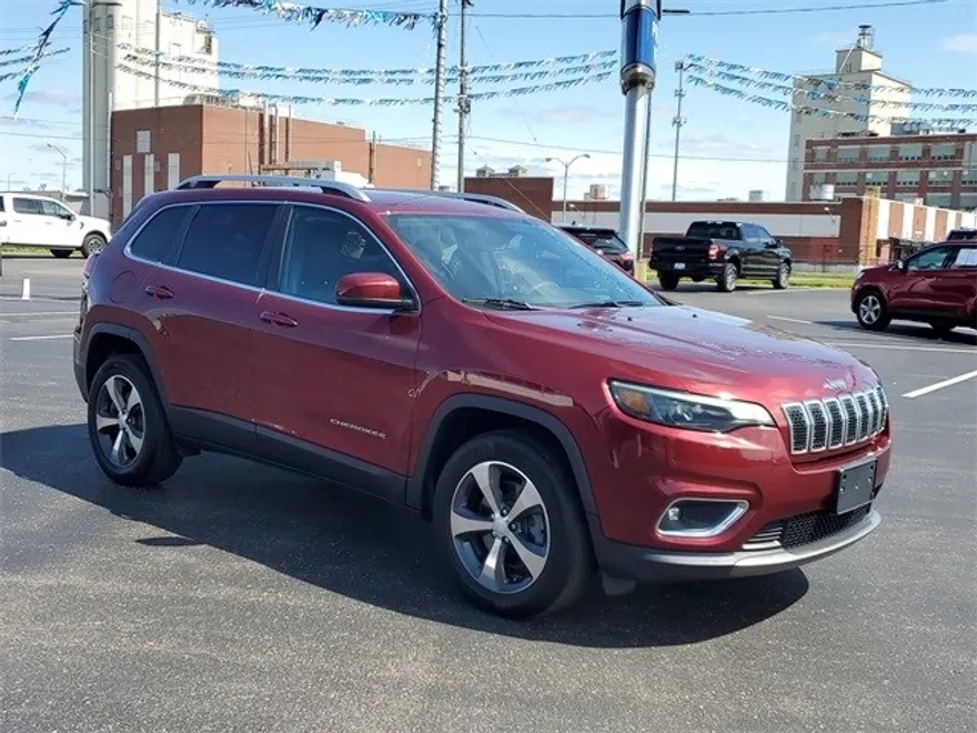 2019 Jeep Cherokee Limited photo 1
