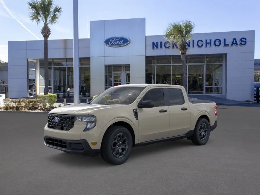 2025 Ford Maverick XLT photo 1