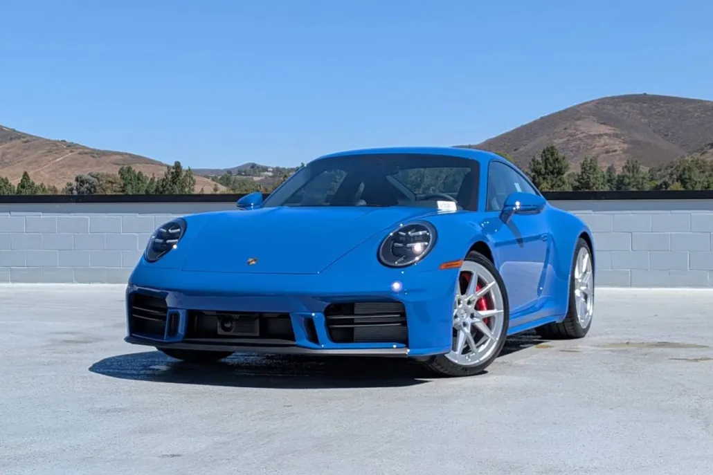 2025 Porsche 911 S photo 1
