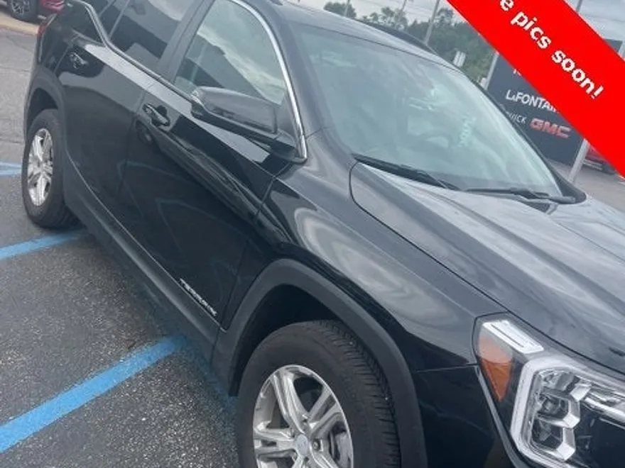 2022 Gmc Terrain SLE photo 1