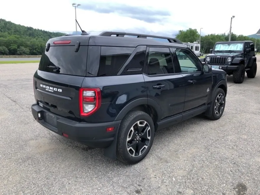 2023 Ford Bronco Sport Outer Banks photo 1