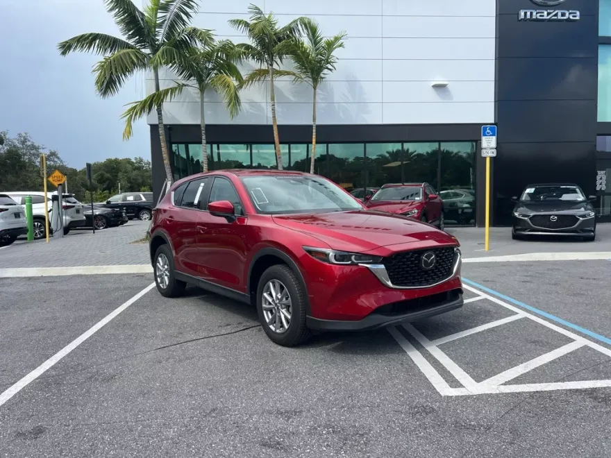 2023 Mazda CX-5 2.5 S Preferred photo 1