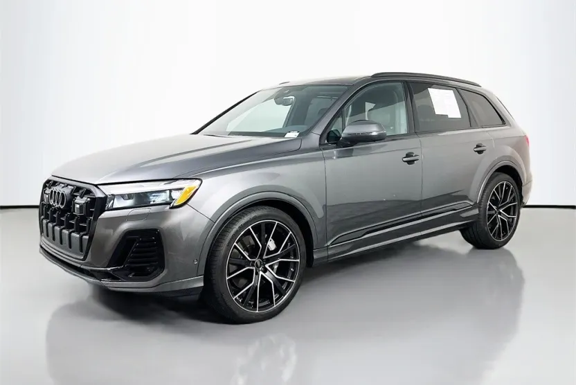 2025 Audi Q7 55 Premium Plus photo 1