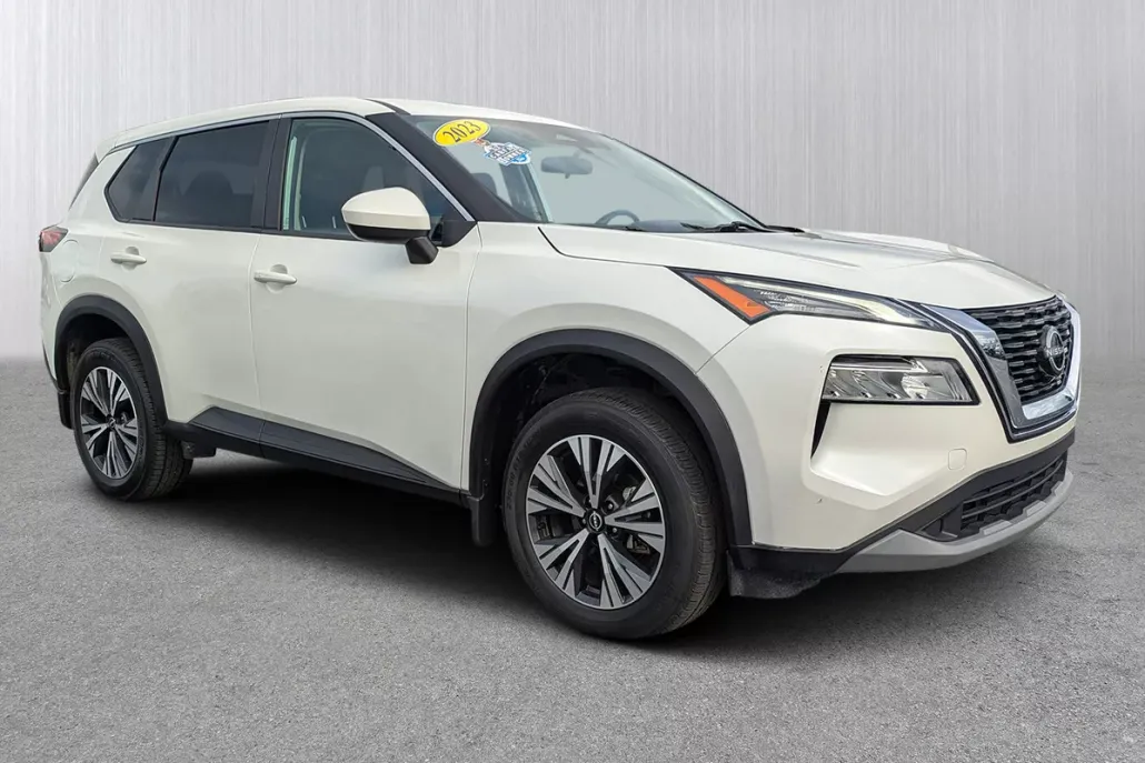 2023 Nissan Rogue SV photo 1