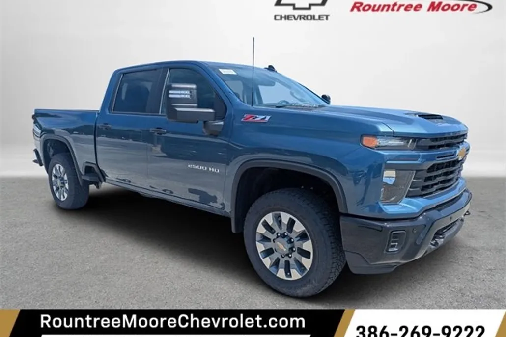 2025 Chevrolet Silverado 2500HD Custom photo 1
