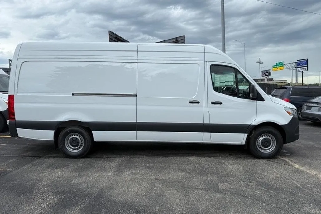 2025 Mercedes Benz Sprinter 2500 170 WB High Roof photo 1